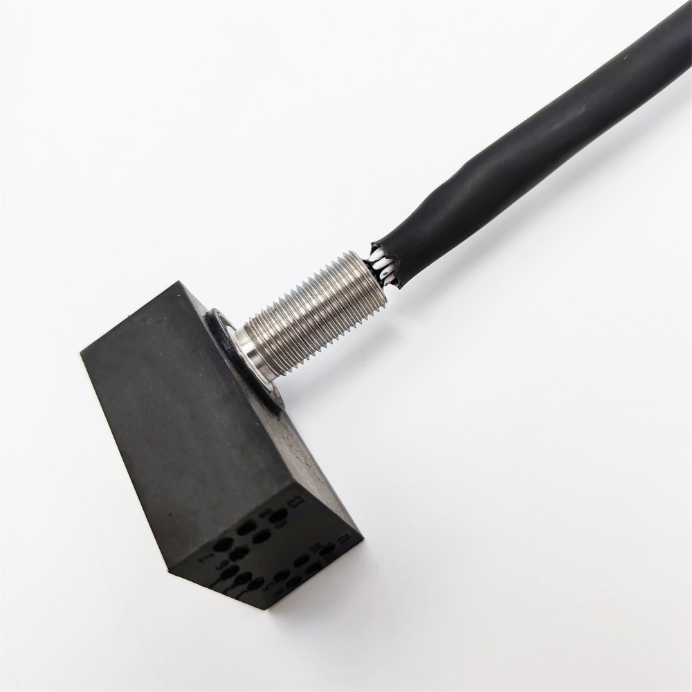 Connecteur Sous-Marin à Angle Plat UC 1075 à 13 Broches